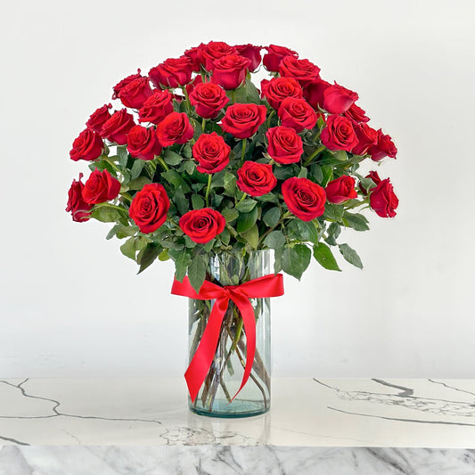 Jarrón de 50 rosas